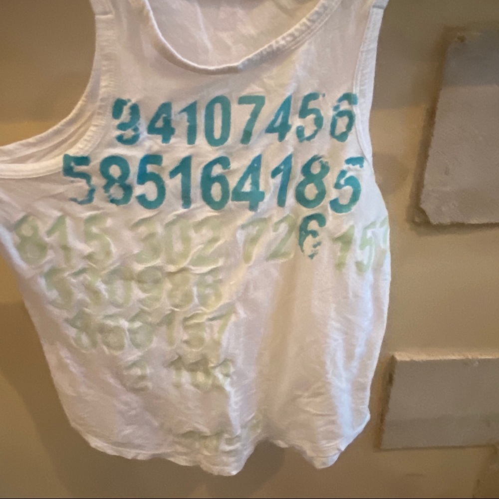 Numbers Tank - Picture 9 of 11